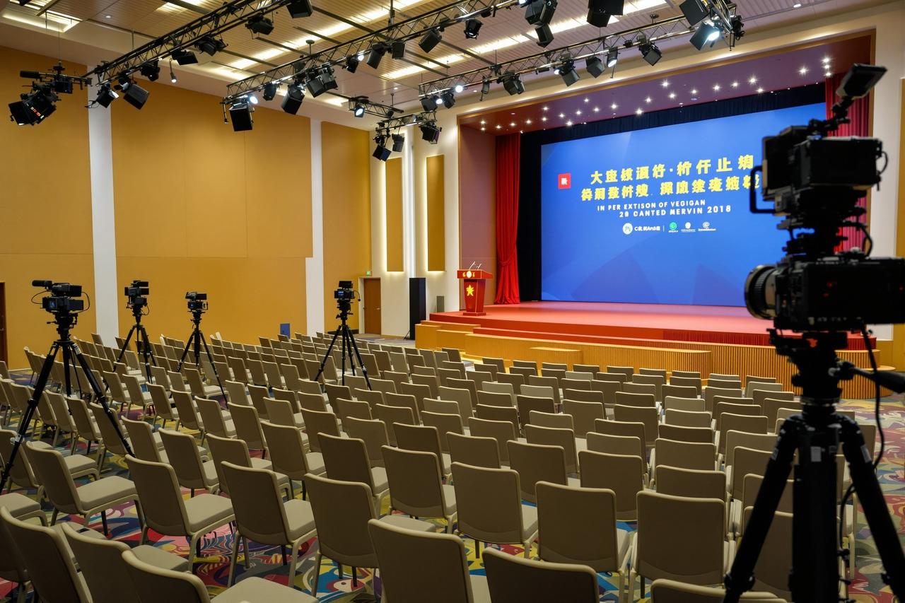 现场直击:某品牌发布会因艺人迟到两小时,媒体集体离场 - 91看 现场直击:某品牌发布会因艺人迟到两小时,媒体集体离场 - 91看